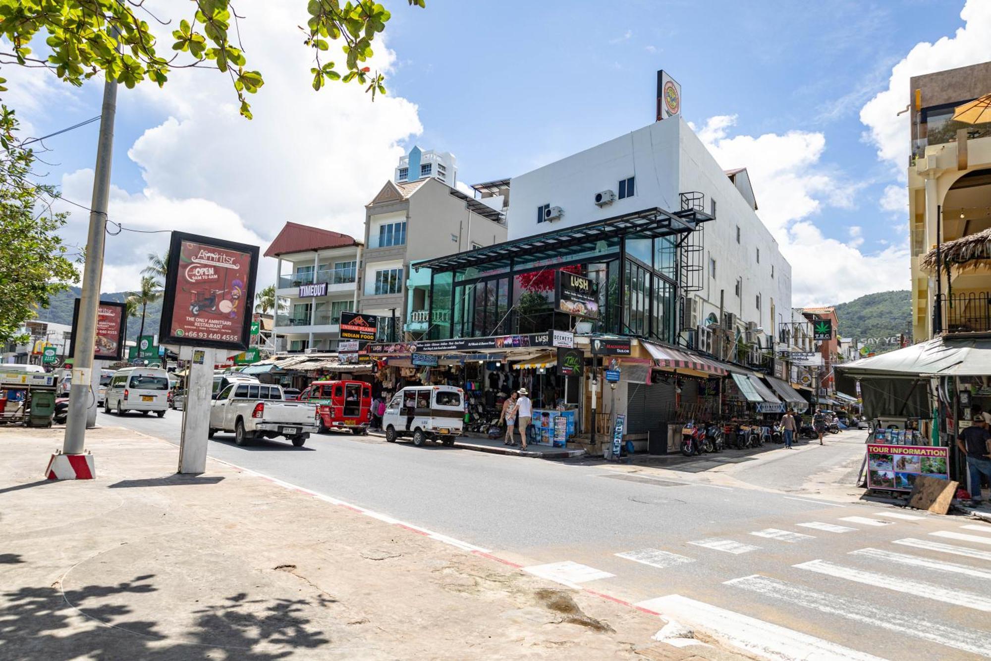 Jb House Patong Hostel Bagian luar foto