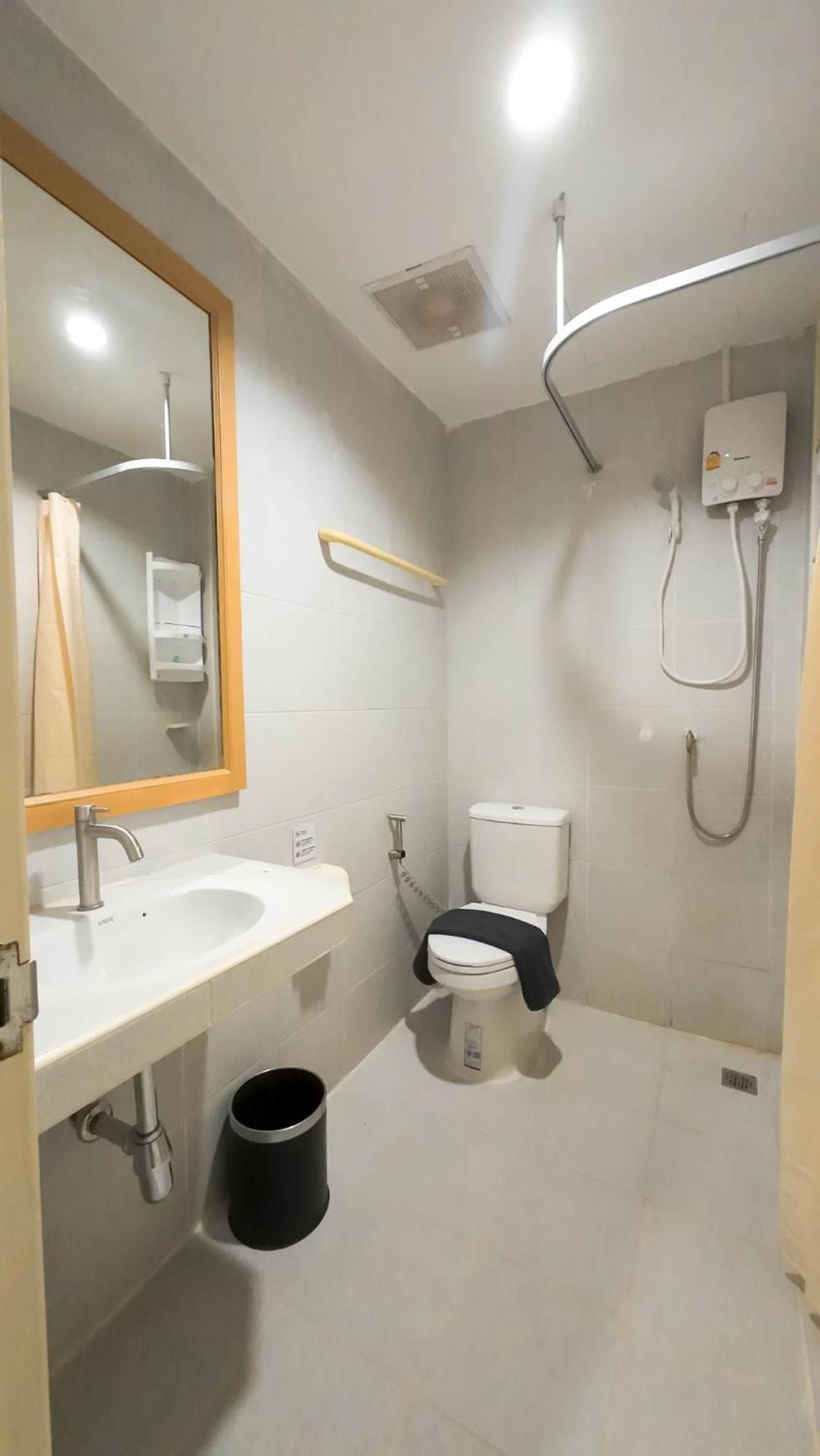 Jb House Patong Hostel Bagian luar foto